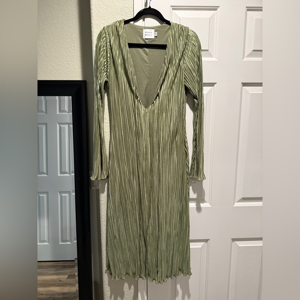 Hello Molly Sage Long Sleeve Dress